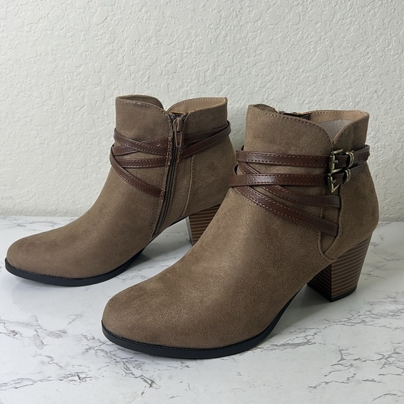 Life Stride Tan and Brown Ankle Boots - Picture 3 of 12